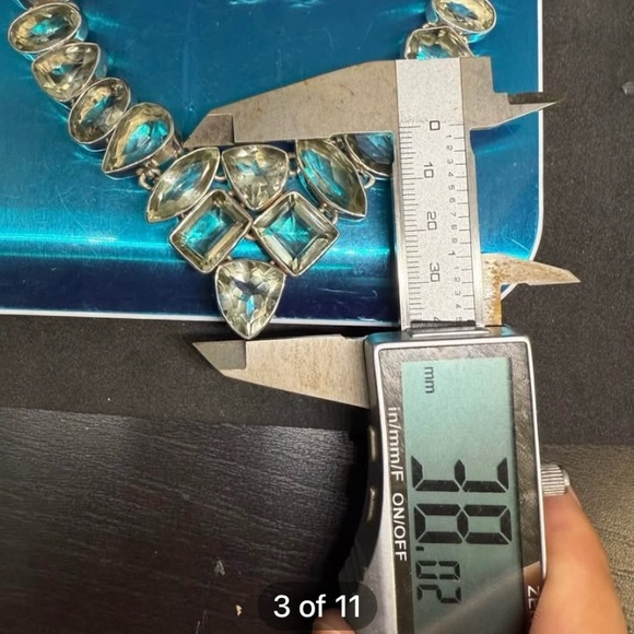 Elegant Silver and Green Amethyst Necklace 16” - Picture 3 of 4